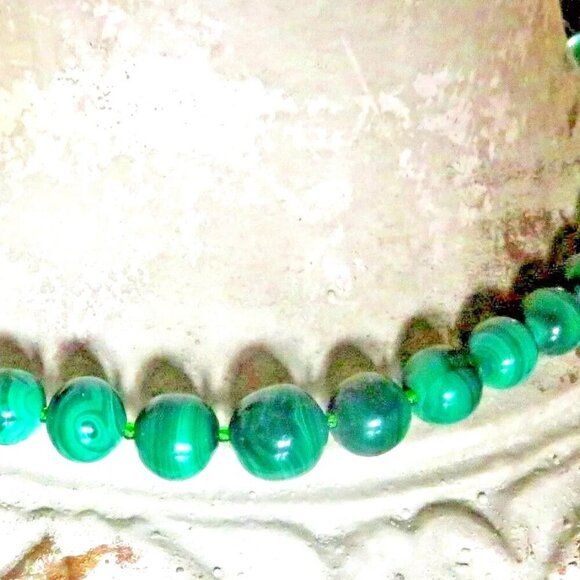 ALEXANDRA'S ACCENTS Artisan Malachite 19" Necklace Green Graduated Beads 16-7mm - Picture 3 of 6